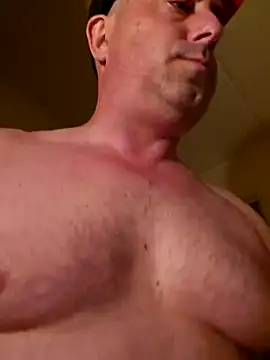 Snapshot of HeteroHotGuy1 chatting on October 14, 12:50 am HeteroHotGuy1 online show from October 14, 12:50 am