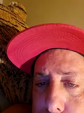 HeteroHotGuy1 online show from October 30, 11:28 pm