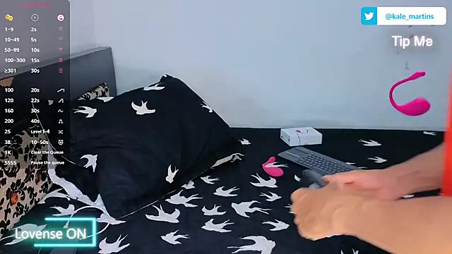 KALE 19 online show from April 25, 2:14 am