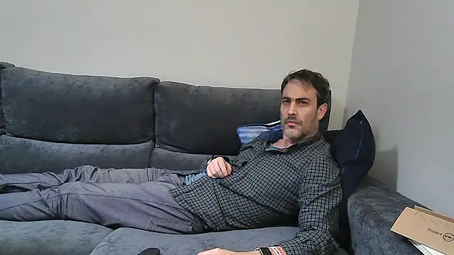 basquehotboy online show from December 3, 10:29 pm