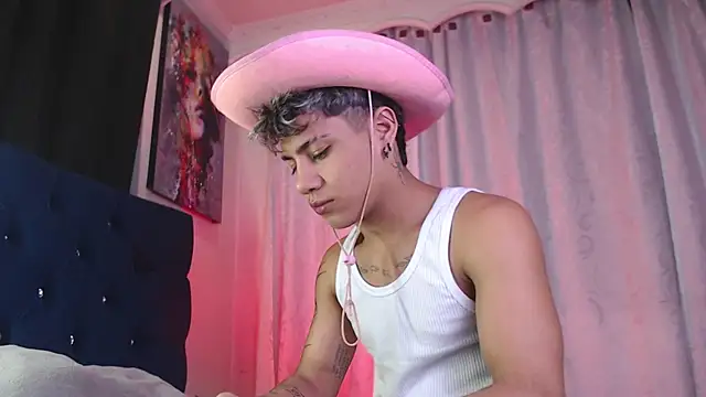 Sexys Boys Hot1 online show from April 26, 1:25 am