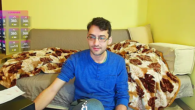 Snapshot of HungEddy chatting on February 26, 4:14 pm HungEddy online show from February 26, 4:14 pm