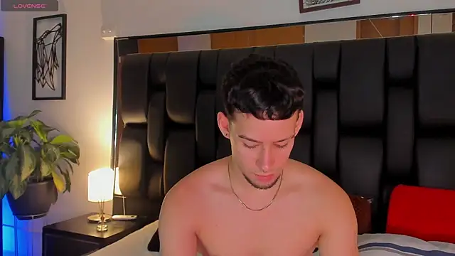 JadeSmiith  online show from October 14, 10:28 pm