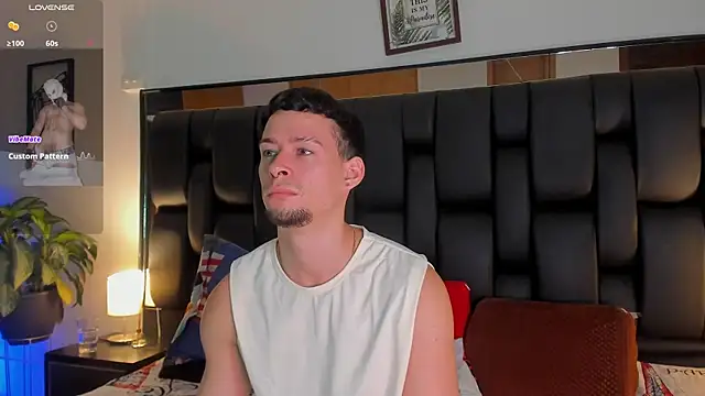 JadeSmiith  online show from October 18, 10:26 pm