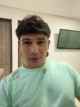 Mattsmiling444 online show from January 21, 3:27 am