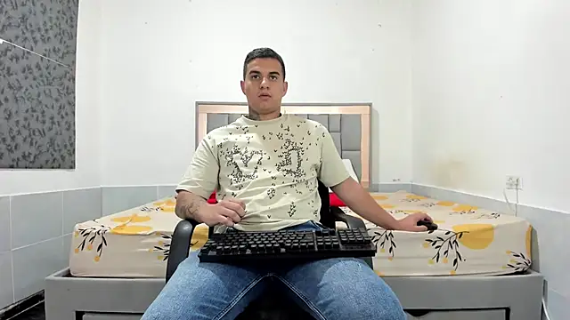 simookeler online show from November 28, 5:10 am