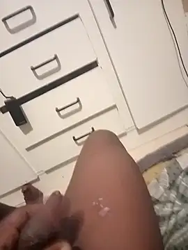 Lee195CA online show from March 11, 3:57 am