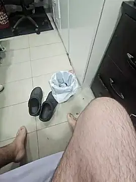 raymond059704 online show from January 2, 12:55 am