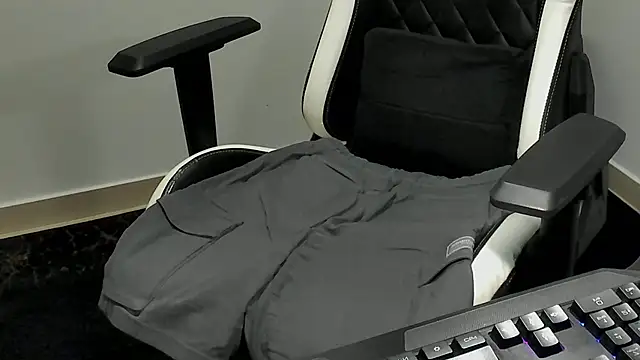 stebankechima online show from November 2, 7:45 am