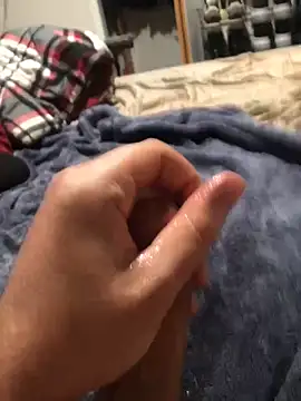 darksmoke011 online show from November 10, 4:17 am