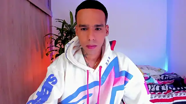 aldrinwhite online show from April 25, 5:21 pm