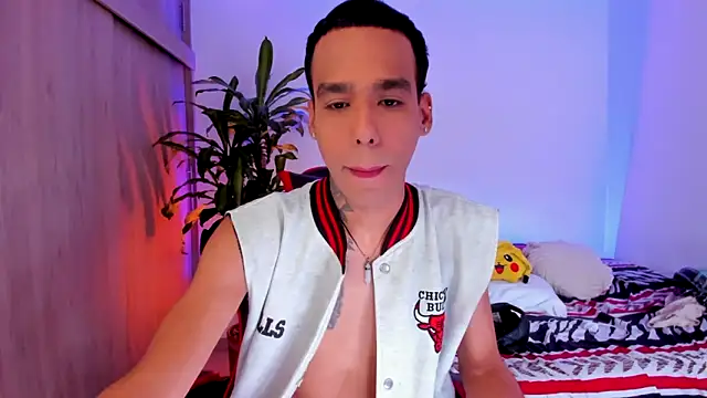 aldrinwhite online show from May 11, 5:54 pm