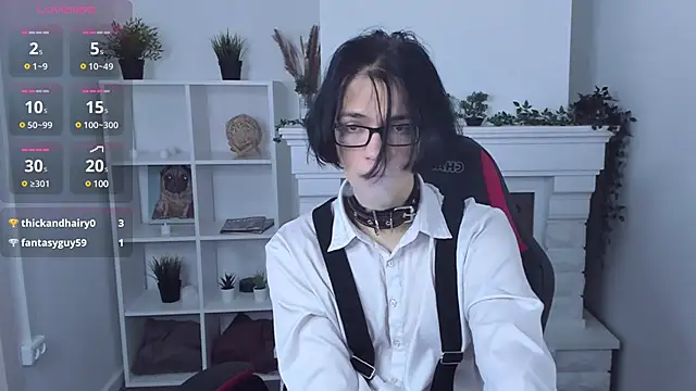 Snapshot of Justin_Care chatting on December 8, 12:30 pm Justin Care online show from December 8, 12:30 pm