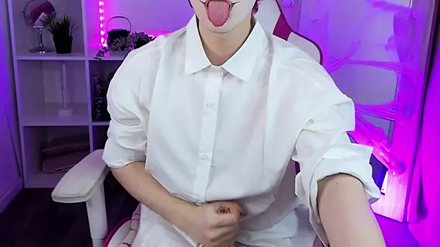 Snapshot of Justin_Care chatting on November 1, 12:42 pm Justin Care online show from November 1, 12:42 pm