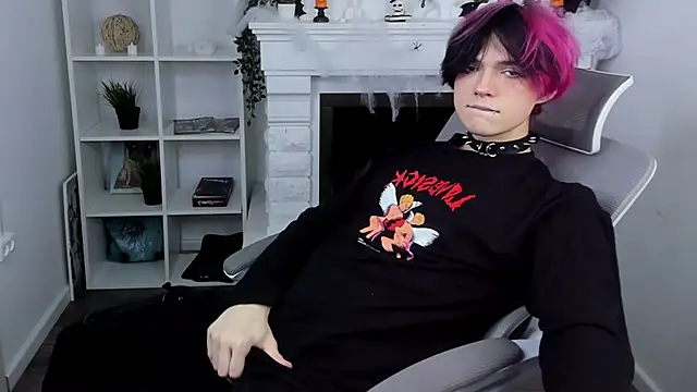 Snapshot of Justin_Care chatting on October 25, 12:29 pm Justin Care online show from October 25, 12:29 pm