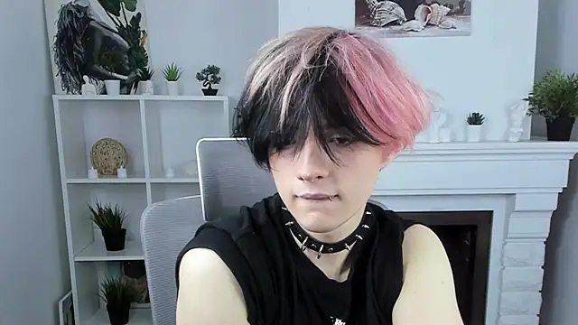 Snapshot of Justin_Care chatting on October 11, 12:53 pm Justin Care online show from October 11, 12:53 pm