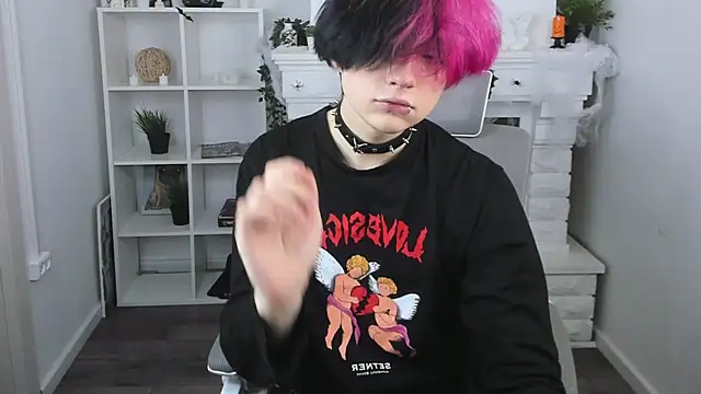 Snapshot of Justin_Care chatting on October 23, 12:41 pm Justin Care online show from October 23, 12:41 pm