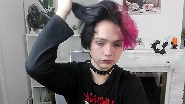 Snapshot of Justin_Care chatting on October 26, 12:29 pm Justin Care online show from October 26, 12:29 pm