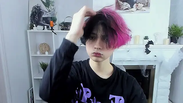 Snapshot of Justin_Care chatting on October 29, 1:03 pm Justin Care online show from October 29, 1:03 pm