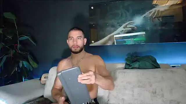 Crhis N Derek online show from November 1, 3:38 pm