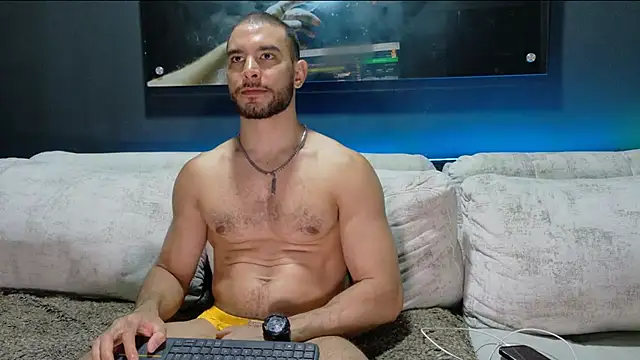 Crhis N Derek online show from October 31, 3:52 am