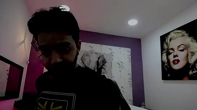 Little Alann online show from September 22, 8:08 pm