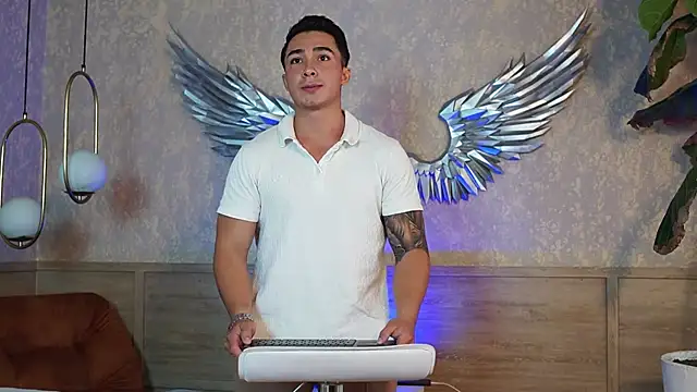 Ryan Hunt online show from October 19, 8:01 pm