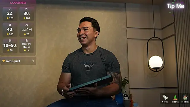 Snapshot of Ryan_Hunt chatting on January 7, 1:10 pm Ryan Hunt online show from January 7, 1:10 pm