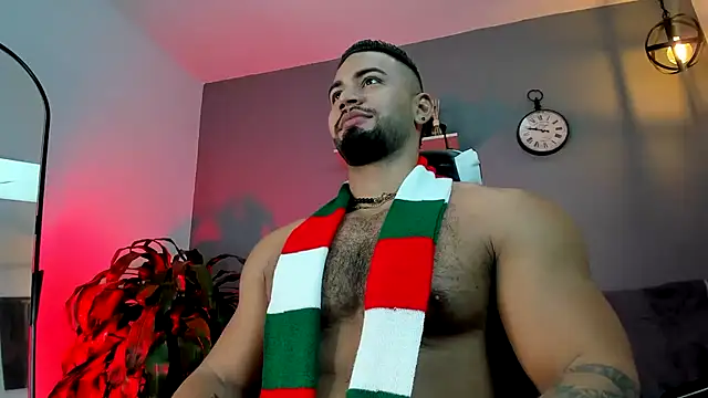 Snapshot of jaxon_colton chatting on December 11, 2:50 pm jaxon colton online show from December 11, 2:50 pm