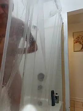 Snapshot of Buffshagswell chatting on October 25, 3:30 am Buffshagswell online show from October 25, 3:30 am