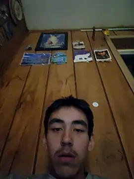 Snapshot of johnnyyyahh chatting on October 8, 12:20 pm johnnyyyahh online show from October 8, 12:20 pm