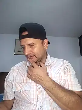 RogueTraveler online show from October 20, 3:32 am