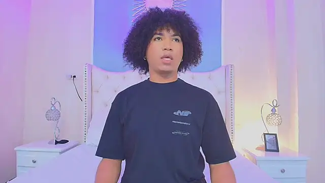 Ambar Collingg online show from October 22, 1:48 pm