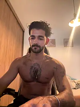 sexyasaf1018 online show from November 18, 12:25 am