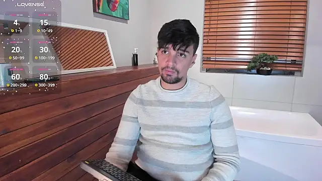 Snapshot of Edward_max chatting on November 2, 3:55 am Edward max online show from November 2, 3:55 am