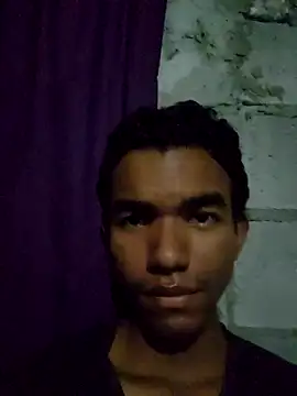 Reynold2608 online show from May 1, 4:05 am