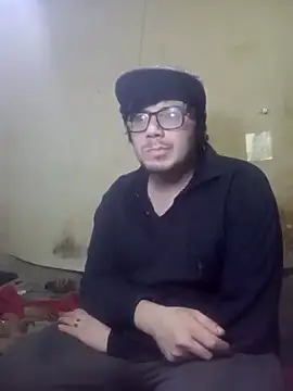 thecatblack1998 online show from April 8, 12:11 am