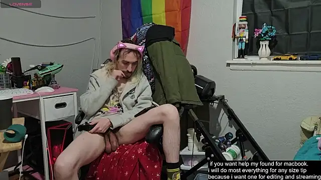 tallnerdyguy online show from November 10, 4:39 am