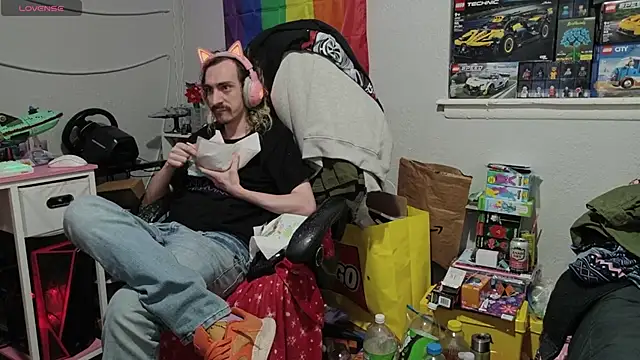 tallnerdyguy online show from April 28, 1:44 am