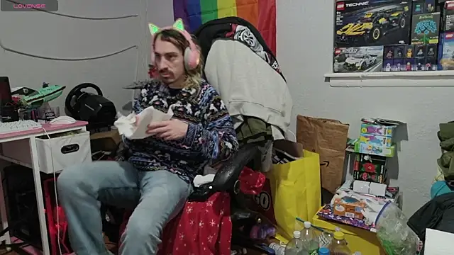 tallnerdyguy online show from April 24, 1:52 am