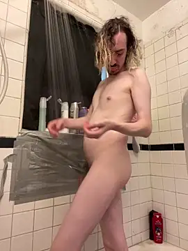 tallnerdyguy online show from April 25, 11:35 pm