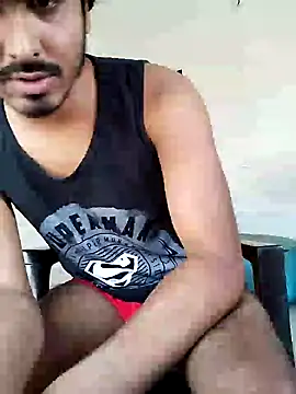 Snapshot of Samser0403 chatting on January 7, 5:35 am Samser0403 online show from January 7, 5:35 am