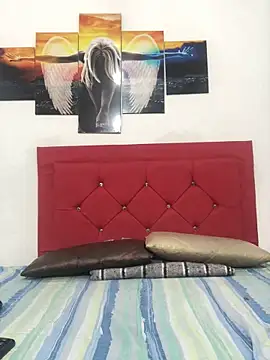 logannth online show from April 14, 10:09 pm