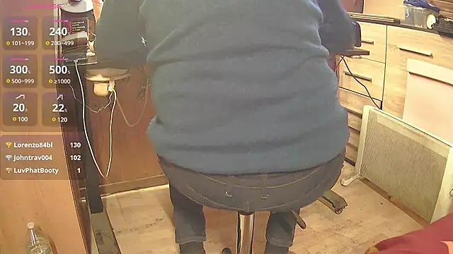 Snapshot of misteryman1956 chatting on February 23, 5:14 pm misteryman1956 online show from February 23, 5:14 pm