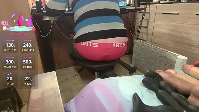 misteryman1956 online show from December 22, 8:28 pm