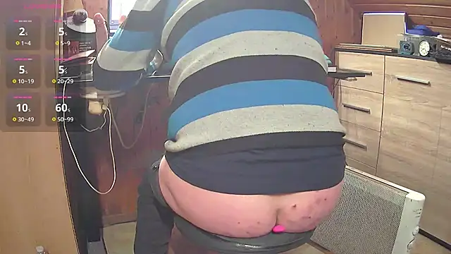 Snapshot of misteryman1956 chatting on March 20, 7:25 am misteryman1956 online show from March 20, 7:25 am