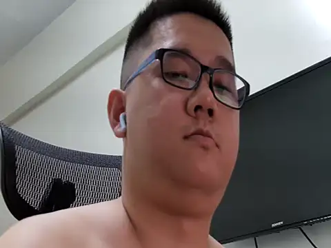 Fatballoonby online show from April 8, 5:11 pm