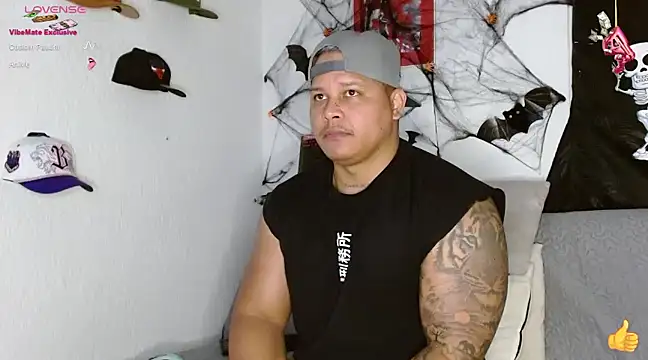 Snapshot of jordan_black_bicock_ chatting on December 8, 7:11 pm jordan black bicock online show from December 8, 7:11 pm