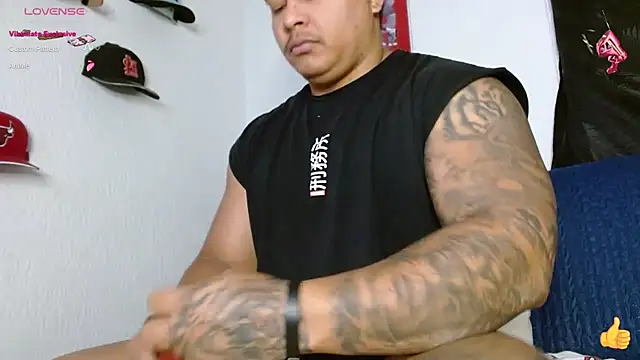 Snapshot of jordan_black_bicock_ chatting on February 19, 3:06 am jordan black bicock online show from February 19, 3:06 am