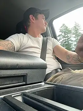 skittlez82 online show from November 1, 7:18 pm